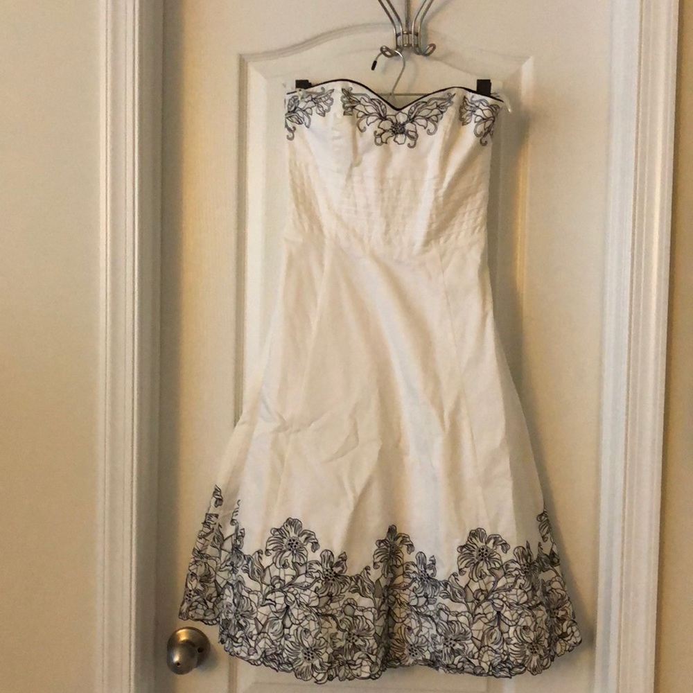 White House Black Market Strapless Dress